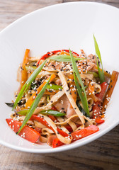 Wok noodles dish