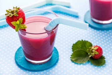 Roter Smoothie