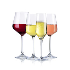 verschiedene Weingläser