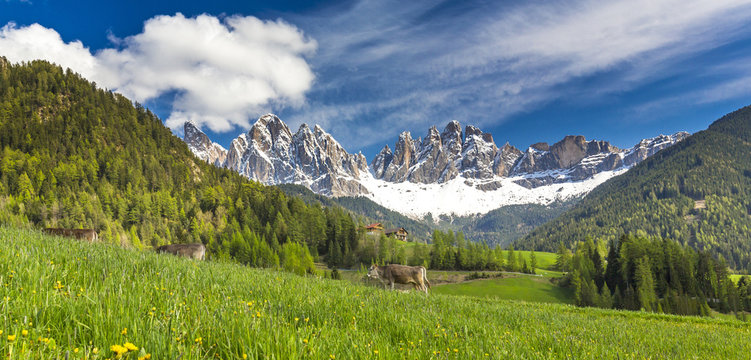 S&uuml;dtirol, Villn&ouml;sstal, Geislerspitzen, Blick von St. Magdalena