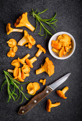 Raw wild chanterelle mushrooms redy for cooking © aneta_gu