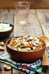 Cashew cabbage with mushrooms