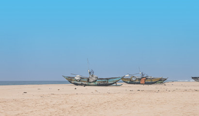 Obraz premium Traditional fishing boat on the beach. Shot in Sri Lanka.