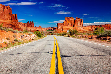 Road through Arches National Park, Utah, USA © Björn Alberts