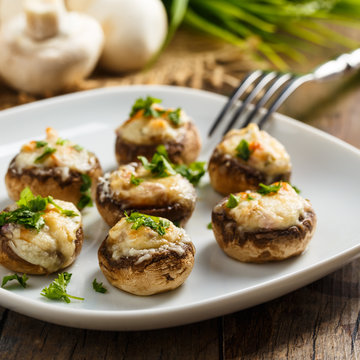 gefüllte Champignons - stuffed mushrooms