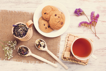 Herbal tea and cookies