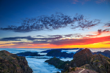 Fototapeta na wymiar beautiful sunset over the mountains, Madeira Island, Portugal