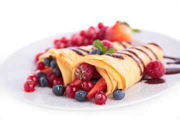 crepe with berry fruit