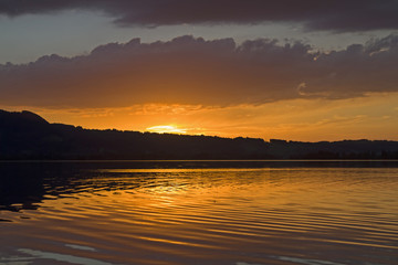 Sonnenuntergang am Kochelsee