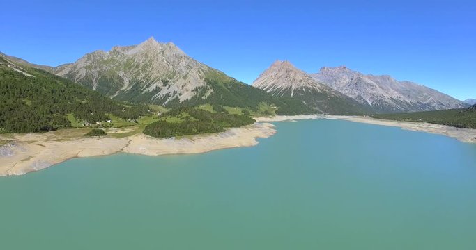 Aerial 4k - Dighe di Cancano e San Giacomo - Valdidentro - Valtellina (IT) - vista della Val Trela, Alpisella e Mora