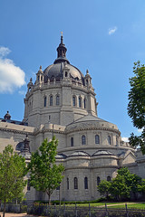 Fototapeta na wymiar Cathedral of Saint Paul, Minnesota