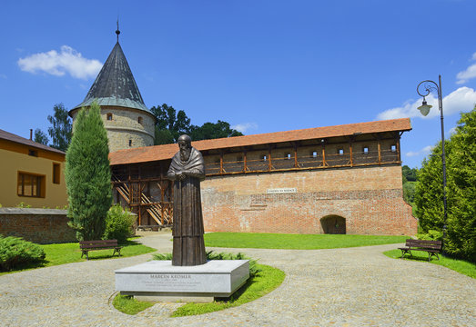 Biecz - Monument to local native Marcin Kromer 1512 - 1589 (German: Martin Cromer) was Prince-Bishop of Warmia, a Polish cartographer, diplomat and historian
