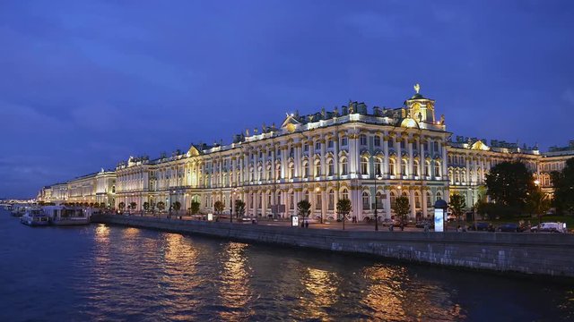Saint-Petersburg view of the Hermitage
time-lapse photography