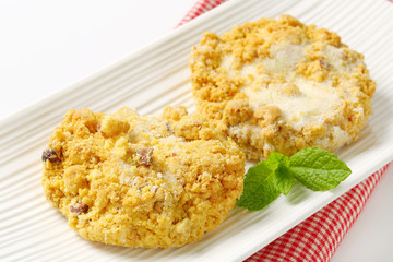 Almond crumble cookies