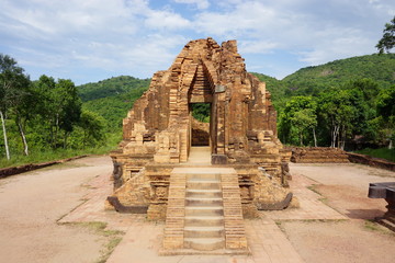 Fototapeta na wymiar The My Son temple complex in central Vietnam