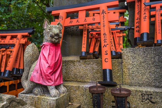 Fox sculpture in Fushimi Inari Shrine, Kyoto, Japan