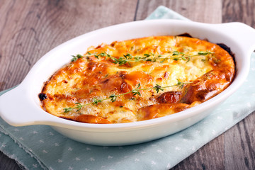 Cheese, thyme and fruit soufflé