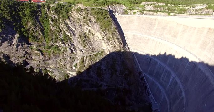 Aerial 4k - Diga di Cancano - sbarramento - Valdidentro - Valtellina (IT) 