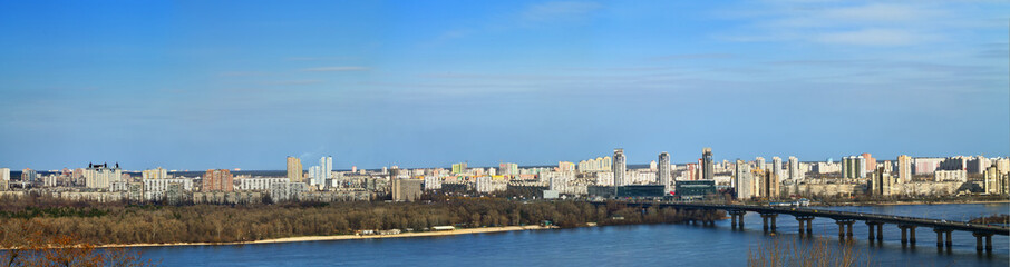 Fototapeta na wymiar Kiev landscape. Panorama overlooking the left bank of the Dnieper