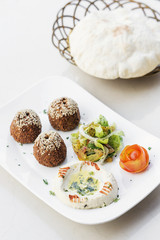 falafel hummus houmus starter snack food mezze platter