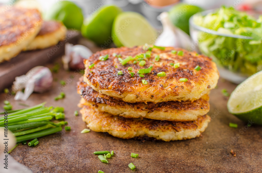 Poster Potato pancakes with garlic