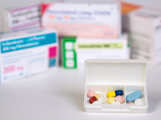 Gesundheit - Krankheit - Medikamente - Tabletten - Nebenwirkungen