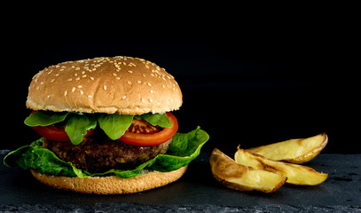 Burger und Wedges