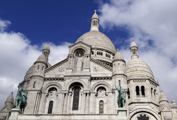 Fototapeta na wymiar Sacre-Coeur basilica