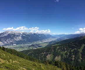 Fototapeta premium Alpenaussicht auf ein Tal