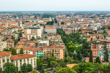 Fototapeta na wymiar Bergamo city view from above