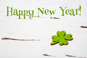Hintergrund mit Kleeblatt-Happy New Year