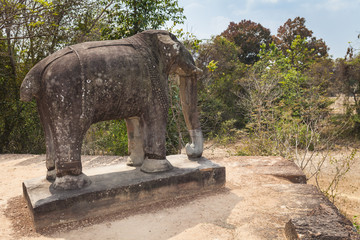 Fototapeta na wymiar Elephant statue in the East Mebon temple, Angkor, Cambodia