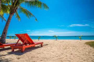 Obraz na płótnie Canvas Beautiful tropical island beach summer holiday - Travel summer vacation concept.