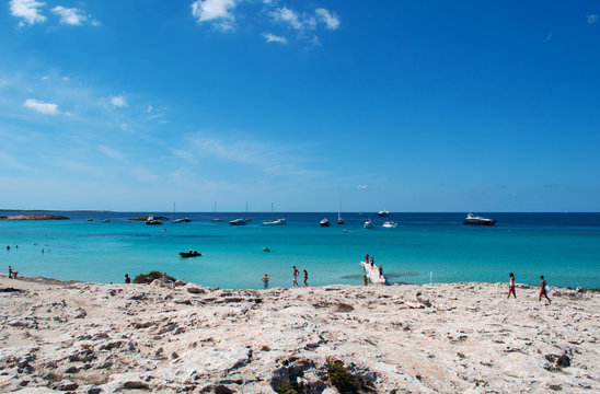 Fomentera, Isole Baleari: vista di Ses Illetes, una delle spiagge pi&ugrave; famose dell&rsquo;isola, sul versante ovest della penisola Trucador, il 6 settembre 2010