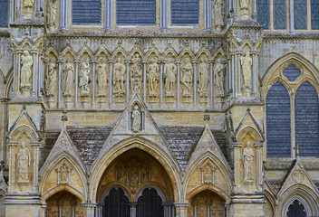 Obraz premium Detail Fassade Salisbury Cathedral / Wiltshire, Südengland