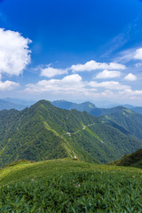 Fototapeta premium 瓶ヶ森（かめがもり）から西黒森方面を眺める