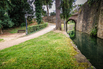 Tauberbischofsheim im Taubertal mit Schloss