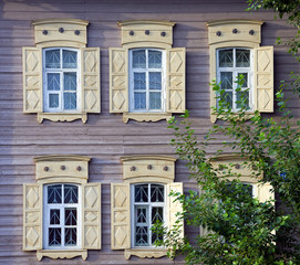 Obraz premium Historical wooden house in Irkutsk, Russian Federation