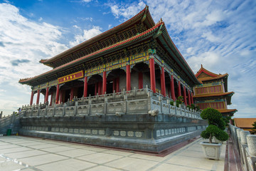 Fototapeta premium china temple with clear sky