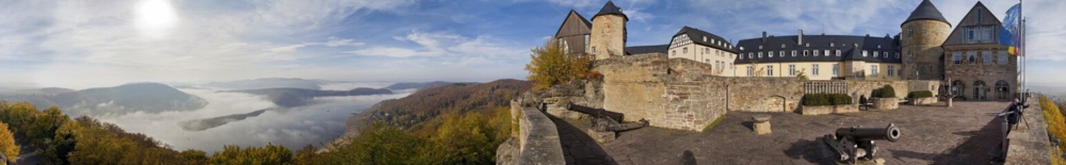 Fototapeta premium Burg Waldeck Nationalpark Kellerwald Panorama
