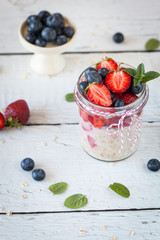 Healthy breakfast: overnight oats with fresh strawberries
