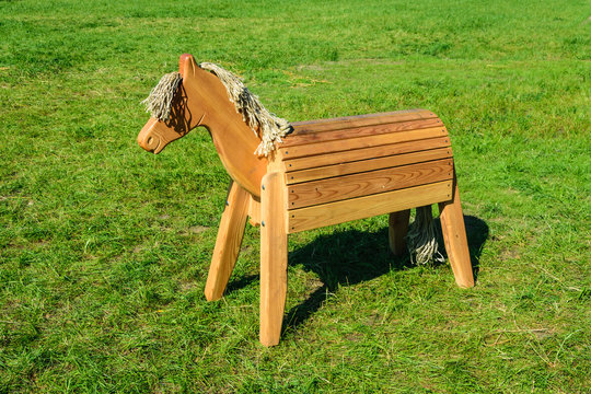Holzpferd