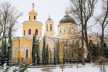 Fototapeta na wymiar Peter and Paul Cathedral in Gomel, Belarus.