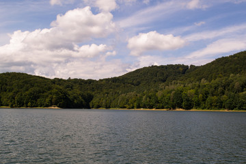 Zielone wzgórza nad Soliną © Senatorek