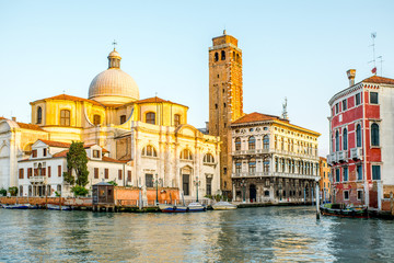 Fototapeta na wymiar Venice cityscape view on the Grand canal with Geremia e Lucia church at the sunrise