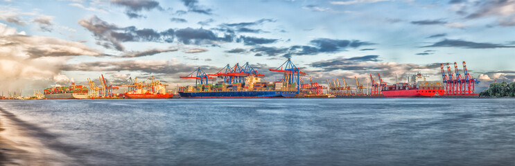 Port Hamburg Panorama HDR