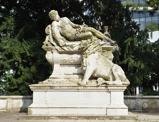 Kriegerdenkmal im Hofgarten in Düsseldorf