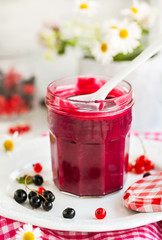 Homemade black currant curd (jam)