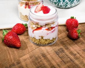 Oatmeal parfait with strawberries and cream