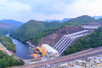 Srinakarin Dam, Thailand